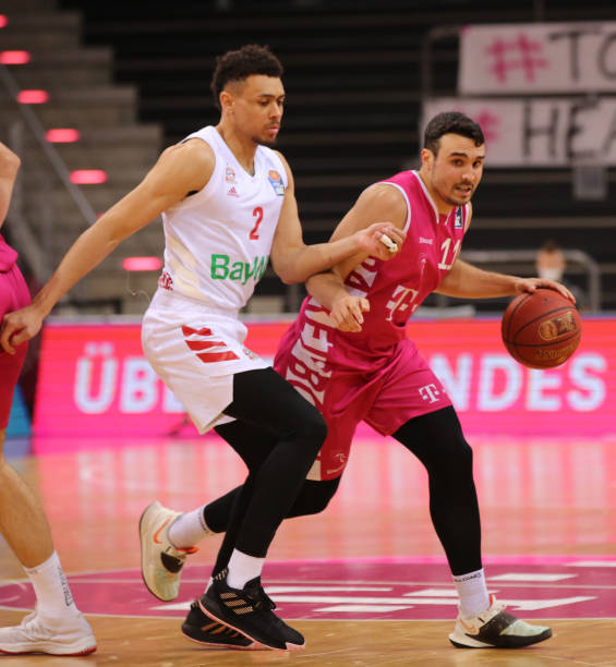 后卫线的压 后卫线的压