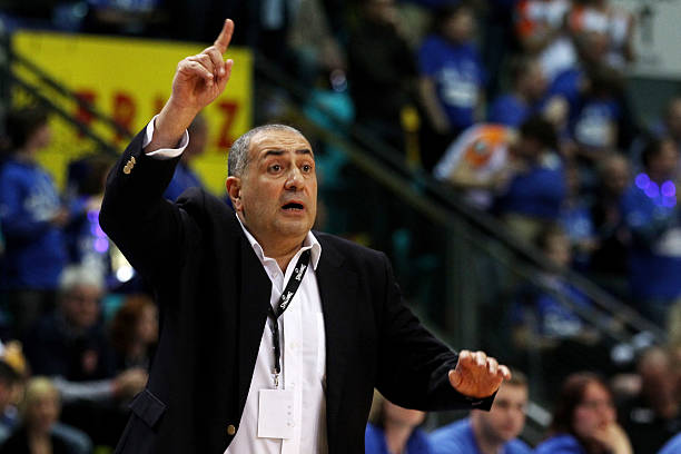 与其豪掷大 与其豪掷大